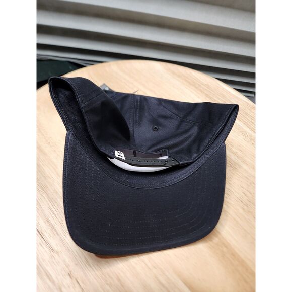 Under Armour Black Hat – OSFM – Adjustable Baseball Cap with UA Logo - Picture 6 of 6